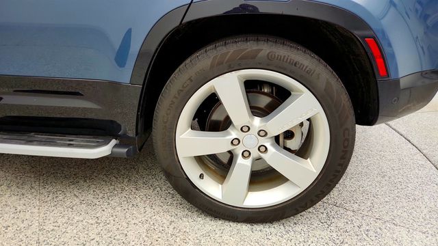 2023 Land Rover Defender 110 X-Dynamic SE AWD w/ Family Comfort Pack, 22’’ Wheels & ACC - 23004893 - 8