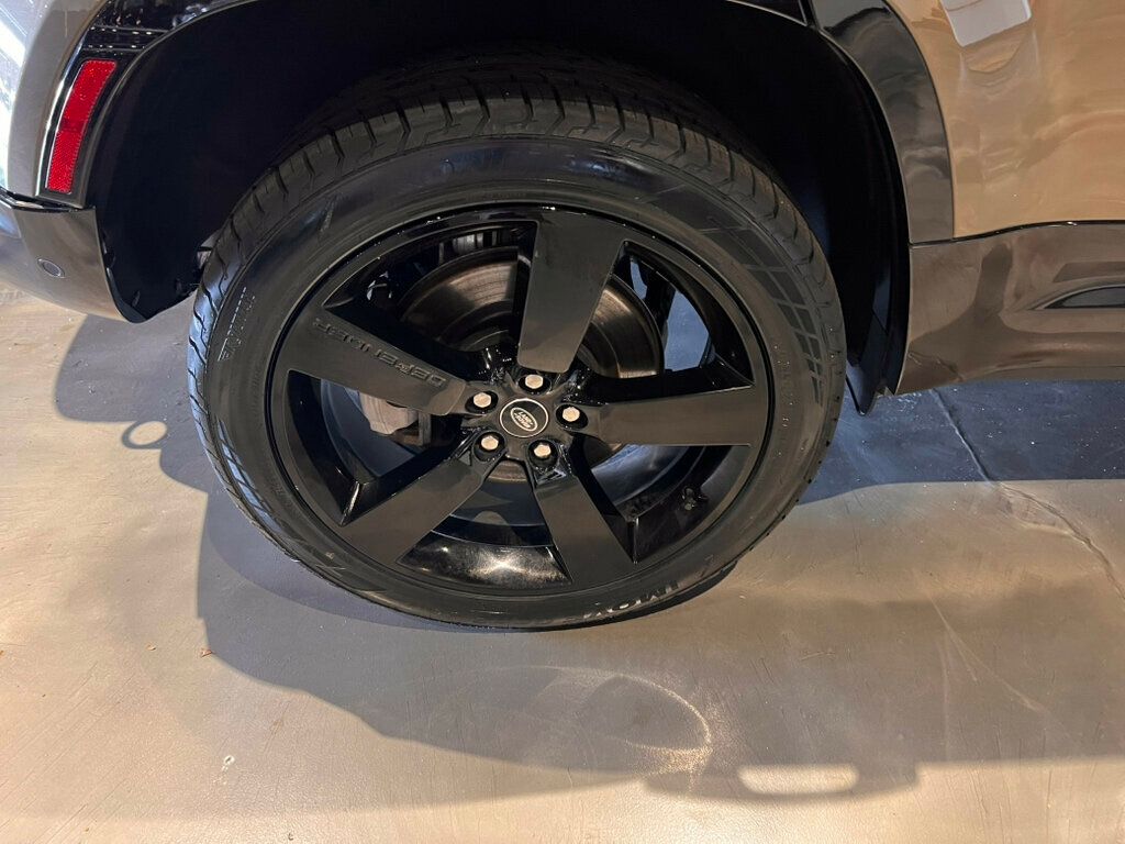 2023 Land Rover Defender 110X-DynamicSE/Htd&CldSeats/HtdSteerWheel/AirSuspension/PanoRoof - 22960917 - 11