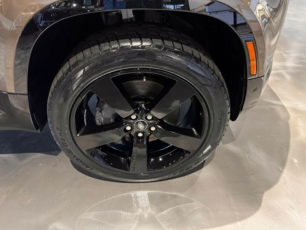 2023 Land Rover Defender 110X-DynamicSE/Htd&CldSeats/HtdSteerWheel/AirSuspension/PanoRoof - 22960917 - 12