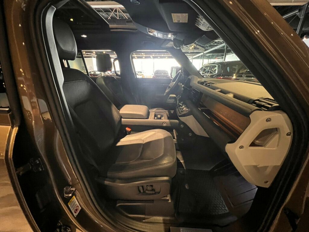 2023 Land Rover Defender 110X-DynamicSE/Htd&CldSeats/HtdSteerWheel/AirSuspension/PanoRoof - 22960917 - 31