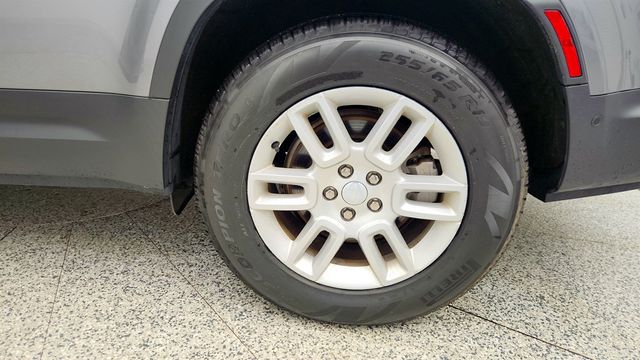 2023 Land Rover Defender 130 S AWD with Comfort & Convenience and Cold Climate Packs - 22990665 - 8