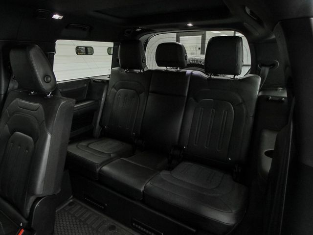 2023 Land Rover Defender 130 X AWD - 23055983 - 25