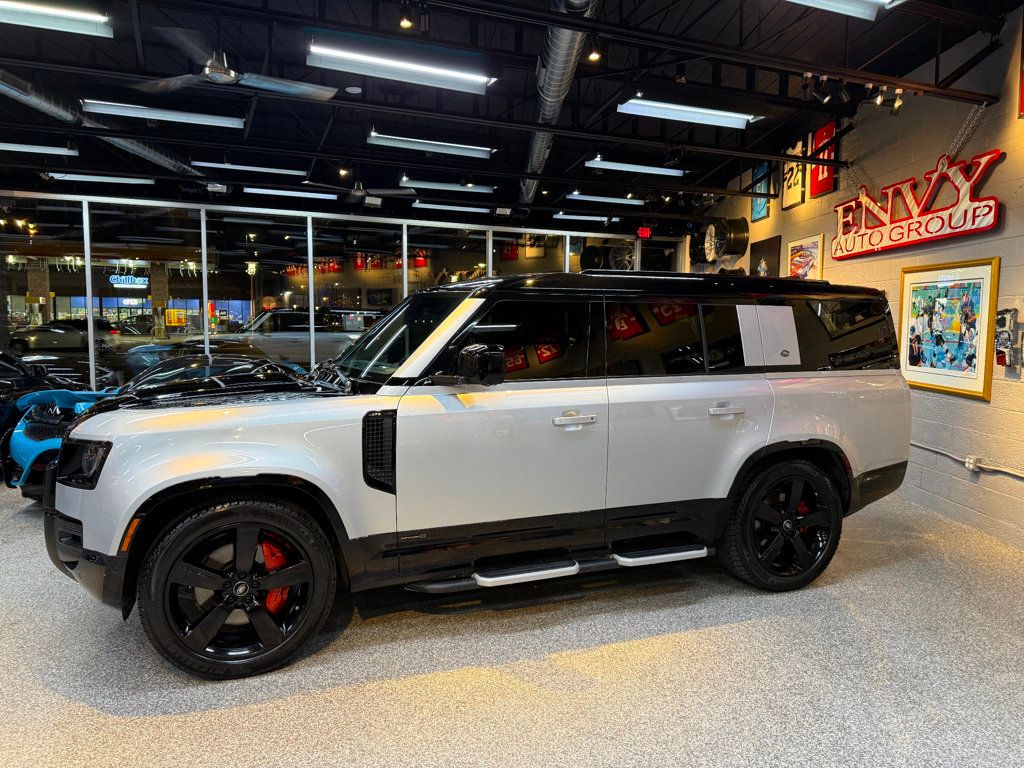 2023 Land Rover Defender 130 X photo 3