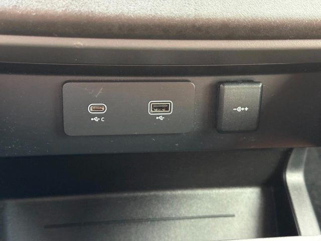 2023 Land Rover Defender 130 X-Dynamic SE AWD - 22950315 - 56