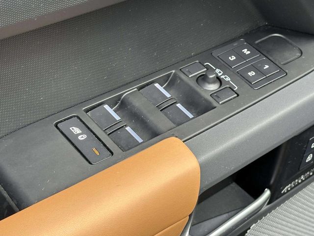 2023 Land Rover Defender 130 X-Dynamic SE AWD - 22969614 - 11