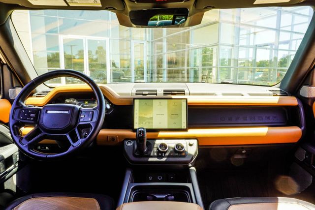 2023 Land Rover Defender 130 X-Dynamic SE AWD - 23003503 - 4