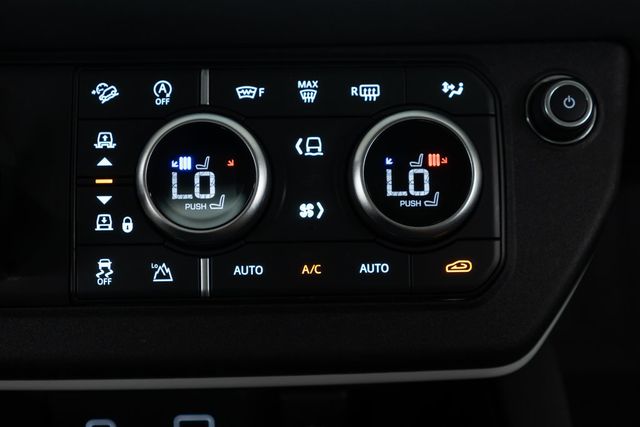 2023 Land Rover Defender 130 X-Dynamic SE AWD - 23069823 - 24