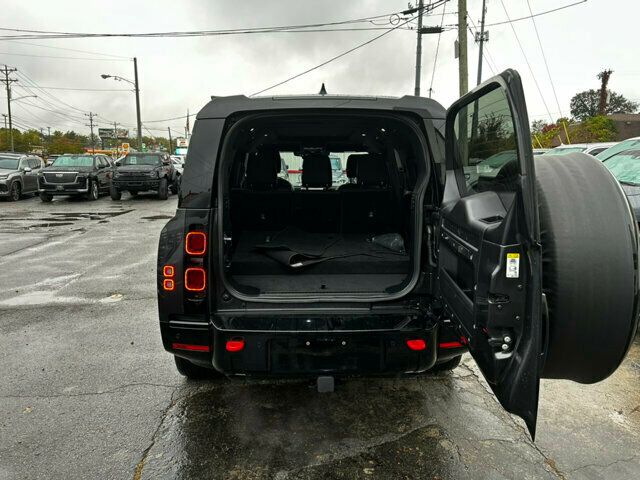 2023 Land Rover Defender 130-X-Dynamic/SE/ColdClimatePkg/PanoramicRoof/BlindSpot/NAV - 22936721 - 15
