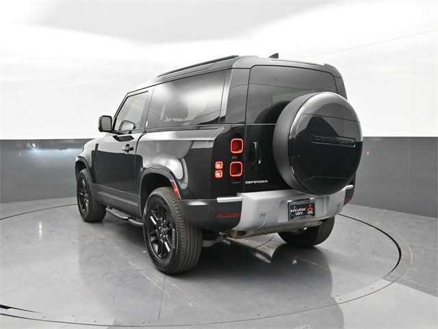 2023 Land Rover Defender 90 S photo 3