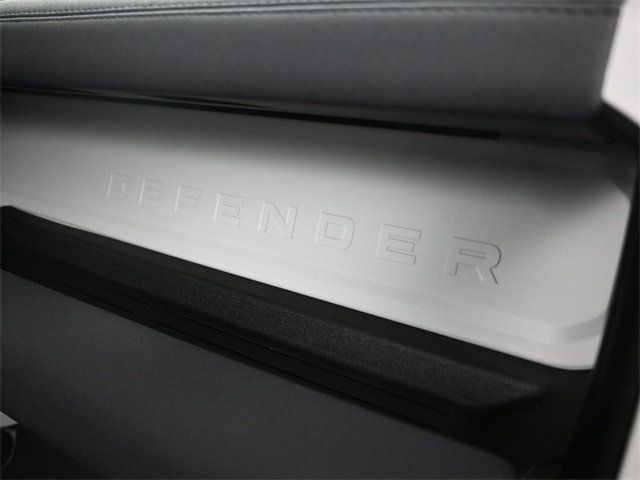 2023 Land Rover Defender 90 S AWD - 22858380 - 31