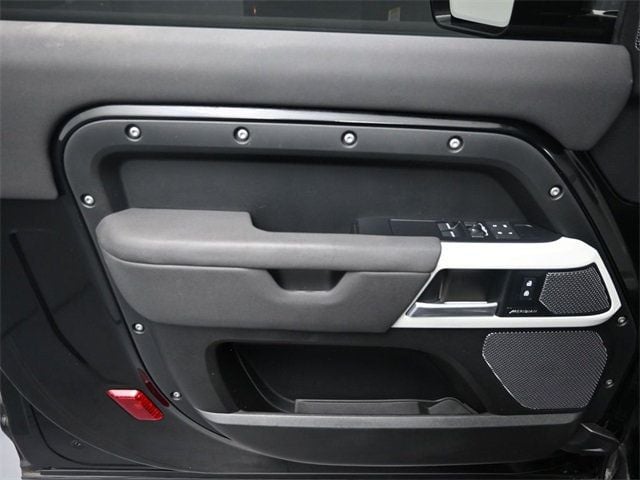 2023 Land Rover Defender 90 S AWD - 22858380 - 4