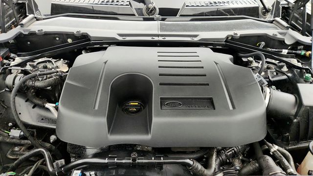 2023 Land Rover Defender 90 SE AWD - 22957038 - 25