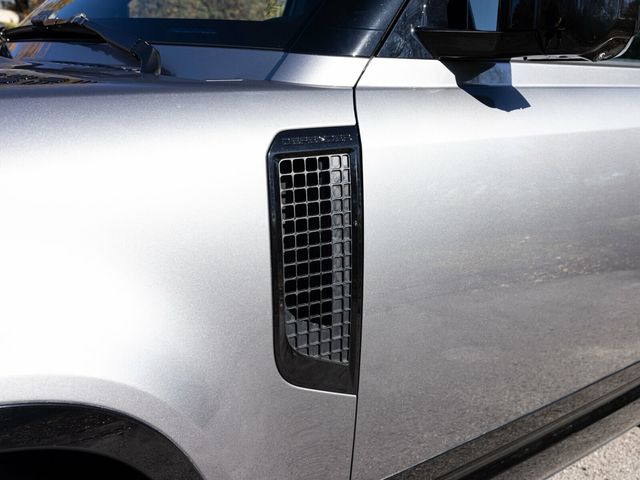 2023 Land Rover Defender Cold Climate Pack, Extended Black, Tow Hitch, 5095 Wheels - 22951878 - 22