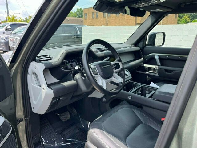 2023 Land Rover Defender LocalTrade/110 X-Dynamic SE/Heated&CooledSeats/BlindSpot/NAV - 22518013 - 8