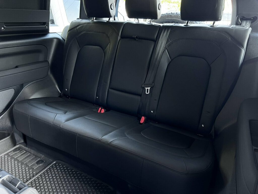 2023 Land Rover Defender LocalTrade/20"Wheels/WindsorLeather/MeridianSound/ColdClimatePkg - 23081938 - 43