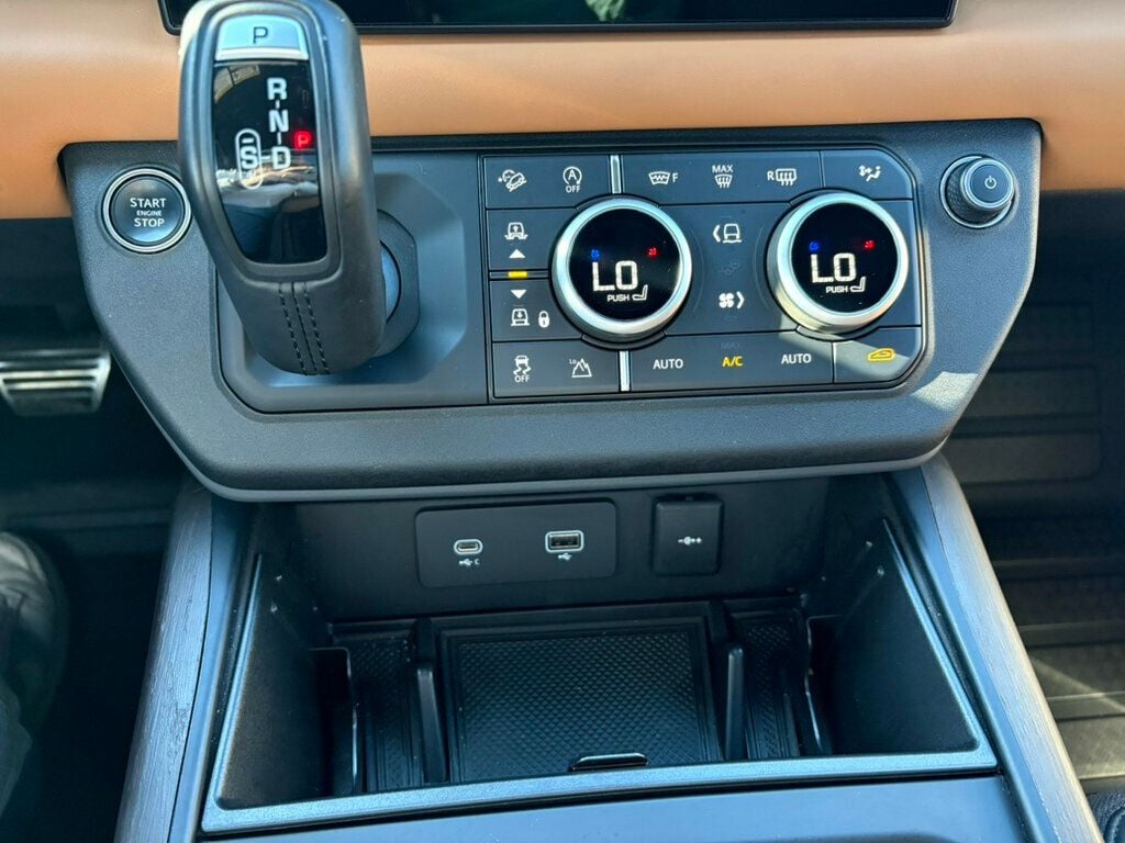 2023 Land Rover Defender Local Trade/Heated&Cooled Seats/Heads Up Display/Meridian Audio - 22933390 - 36