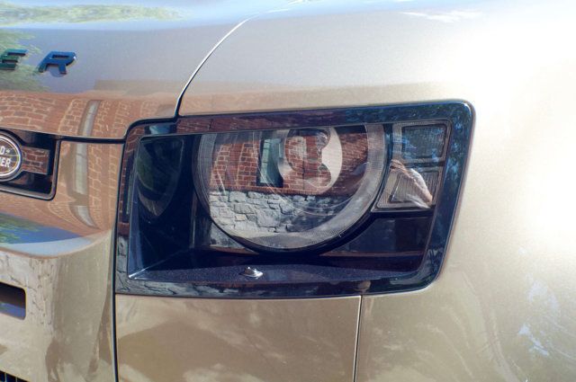 2023 Land Rover Defender Local Trade/X-Dynamic/Cold Climate Pkg/Family Pkg/Pano Roof - 23023509 - 9