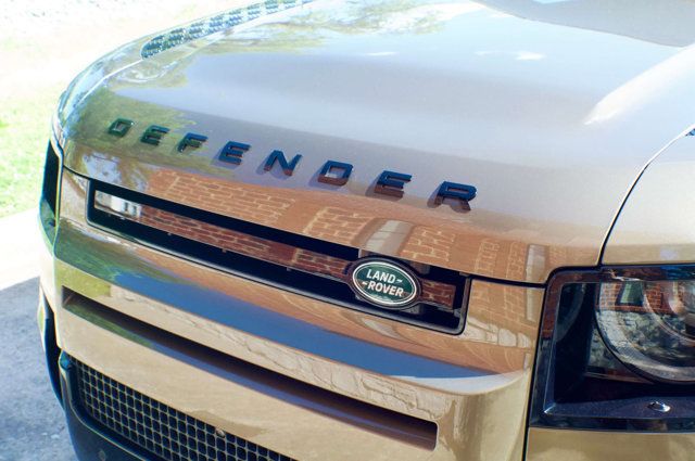 2023 Land Rover Defender Local Trade/X-Dynamic/Cold Climate Pkg/Family Pkg/Pano Roof - 23023509 - 11