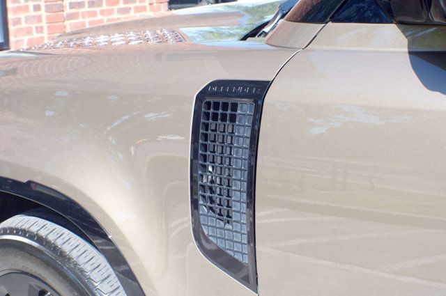 2023 Land Rover Defender Local Trade/X-Dynamic/Cold Climate Pkg/Family Pkg/Pano Roof - 23023509 - 12