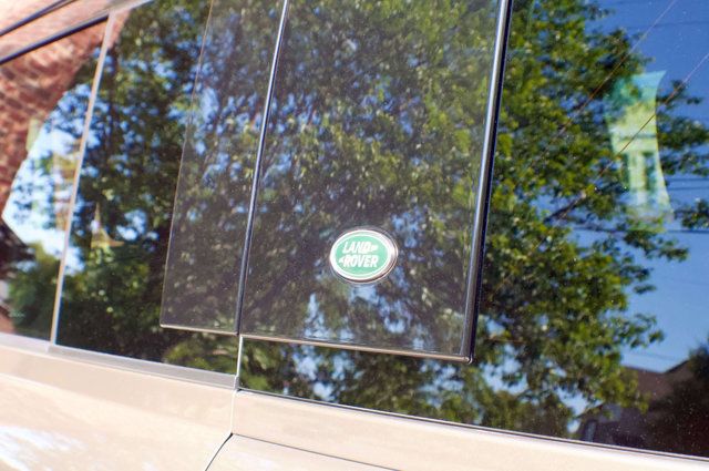 2023 Land Rover Defender Local Trade/X-Dynamic/Cold Climate Pkg/Family Pkg/Pano Roof - 23023509 - 14