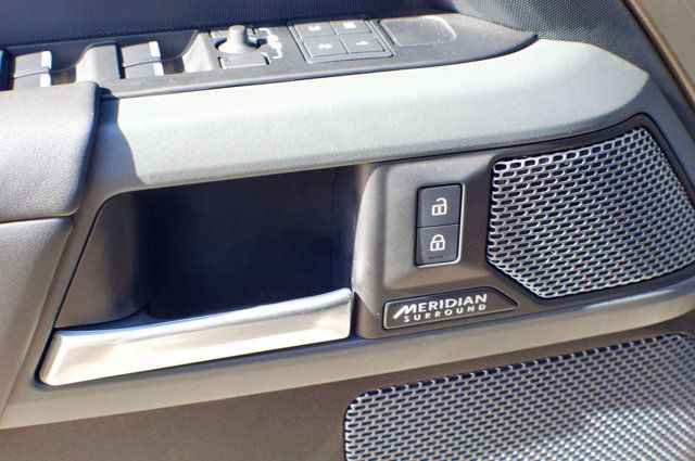 2023 Land Rover Defender Local Trade/X-Dynamic/Cold Climate Pkg/Family Pkg/Pano Roof - 23023509 - 37