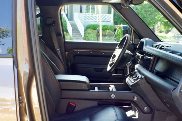 2023 Land Rover Defender Local Trade/X-Dynamic/Cold Climate Pkg/Family Pkg/Pano Roof - 23023509 - 44