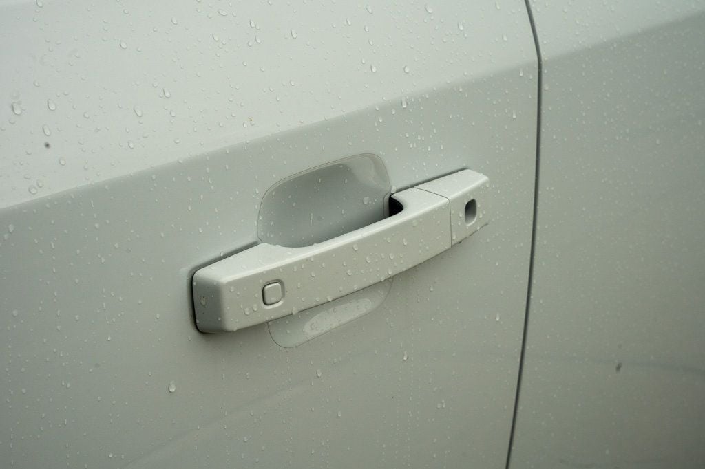 2023 Land Rover Defender MSRP$111260/V8-Heated&CooledSeats/BlindSpotMonitor/NAV - 23027430 - 19
