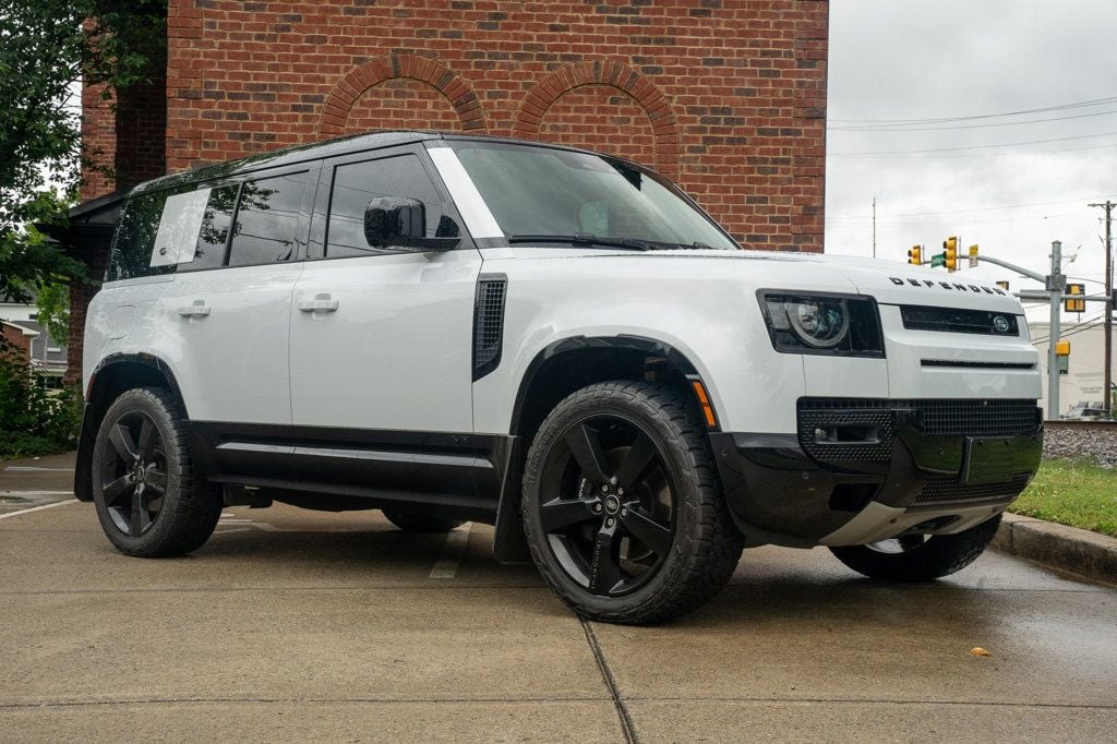 2023 Land Rover Defender MSRP$111260/V8-Heated&CooledSeats/BlindSpotMonitor/NAV - 23027430 - 2