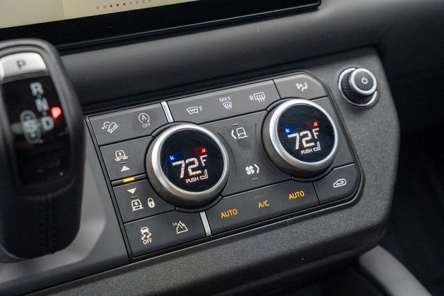 2023 Land Rover Defender MSRP$111260/V8-Heated&CooledSeats/BlindSpotMonitor/NAV - 23027430 - 36