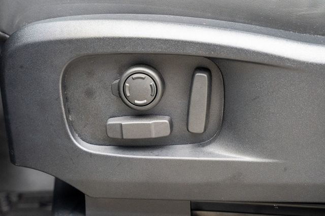 2023 Land Rover Defender MSRP$111260/V8-Heated&CooledSeats/BlindSpotMonitor/NAV - 23027430 - 43