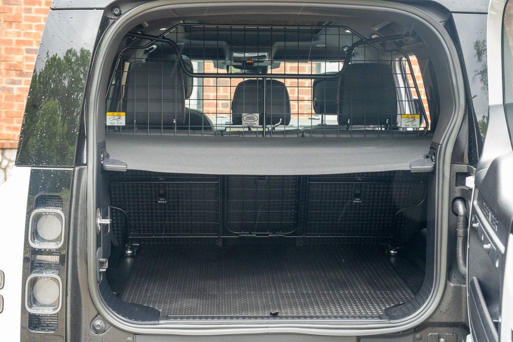 2023 Land Rover Defender MSRP$111260/V8-Heated&CooledSeats/BlindSpotMonitor/NAV - 23027430 - 54