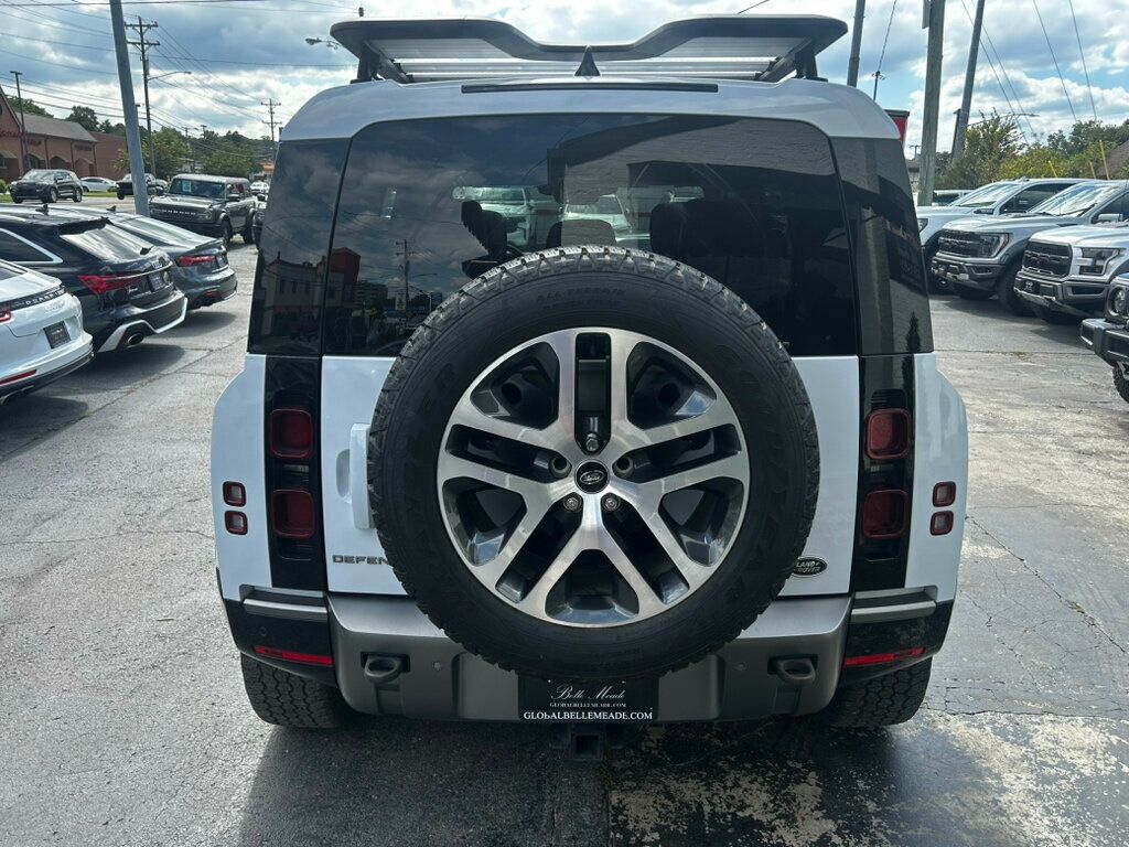 2023 Land Rover Defender 110 X-Dynamic SE photo 2