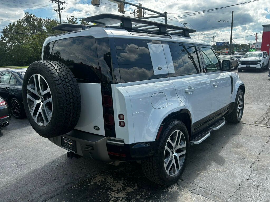 2023 Land Rover Defender 110 X-Dynamic SE photo 3