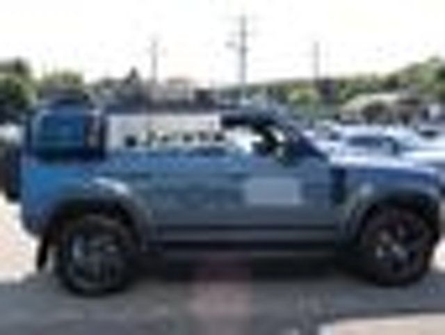 2023 Land Rover Defender MSRP$80425/ColdClimatePkg/Off-RoadPkg/BlackContrastRoof/NAV - 22594541 - 5