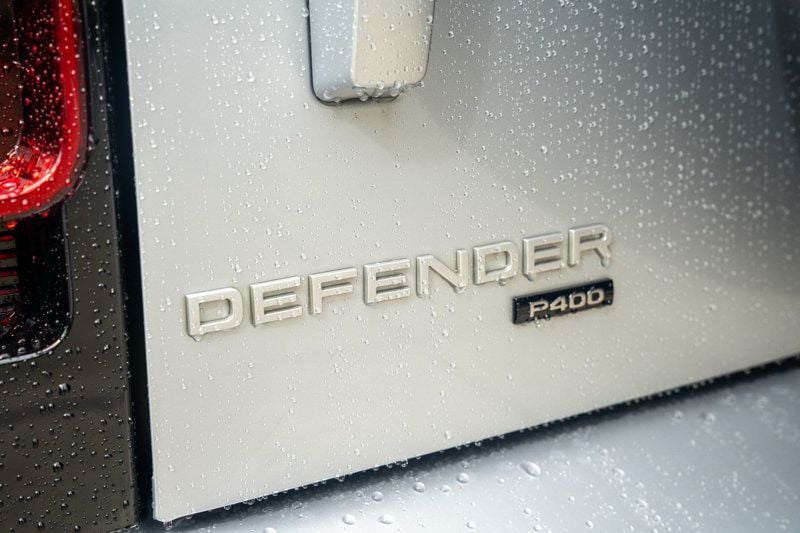 2023 Land Rover Defender MSRP$89645/ColdClimatePkg/Comfort&ConveniencePkg/NAV - 23025017 - 16