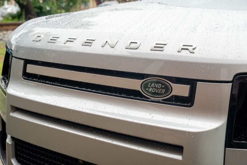 2023 Land Rover Defender MSRP$89645/ColdClimatePkg/Comfort&ConveniencePkg/NAV - 23025017 - 17