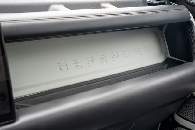 2023 Land Rover Defender MSRP$89645/ColdClimatePkg/Comfort&ConveniencePkg/NAV - 23025017 - 46