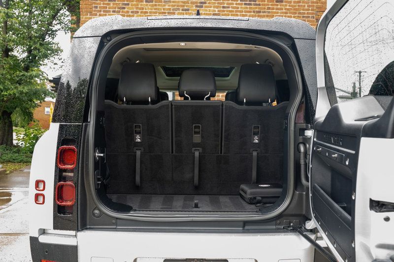 2023 Land Rover Defender MSRP$89645/ColdClimatePkg/Comfort&ConveniencePkg/NAV - 23025017 - 54