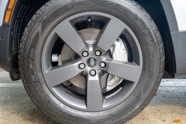 2023 Land Rover Defender MSRP$89645/ColdClimatePkg/Comfort&ConveniencePkg/NAV - 23025017 - 58