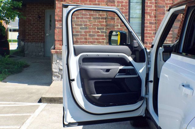 2023 Land Rover Defender X-Dynamic/Heated&Cooled Seats/Blind Spot/Lane Departure Warning - 23011336 - 19