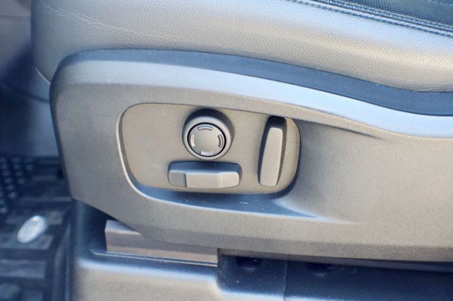 2023 Land Rover Defender X-Dynamic/Heated&Cooled Seats/Blind Spot/Lane Departure Warning - 23011336 - 38