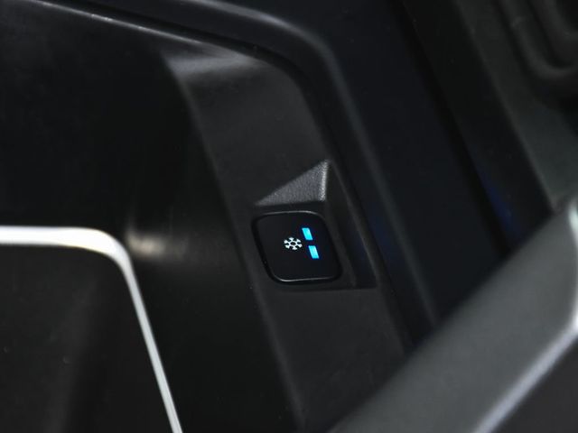2023 Land Rover Defender 110 S - 23038938 - 38