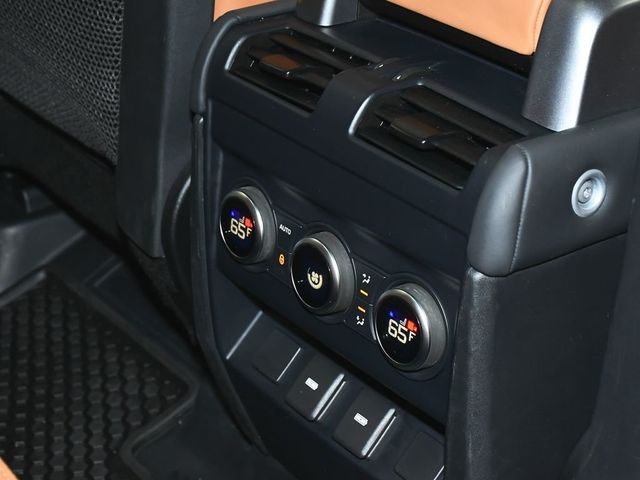 2023 Land Rover Defender 110 SE - 23007257 - 46