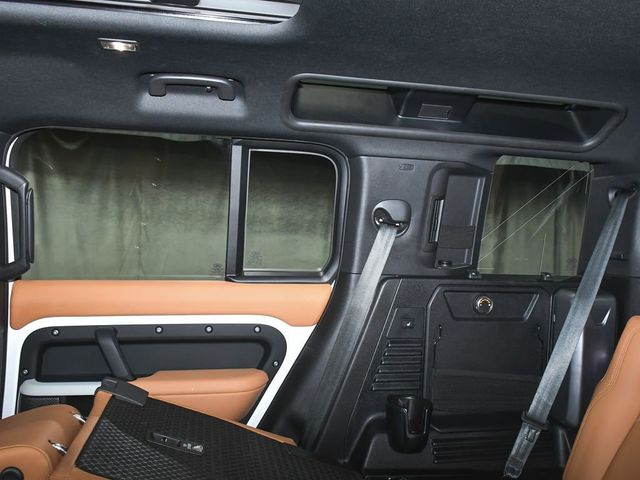2023 Land Rover Defender 110 SE - 23007257 - 51
