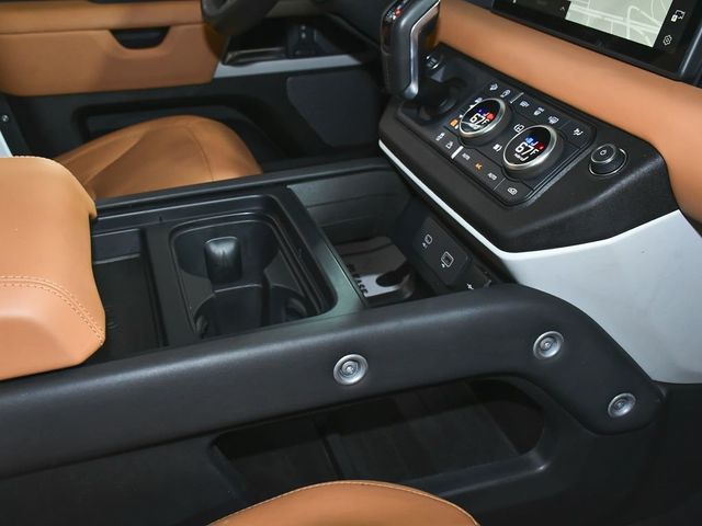 2023 Land Rover Defender 110 SE - 23007257 - 60