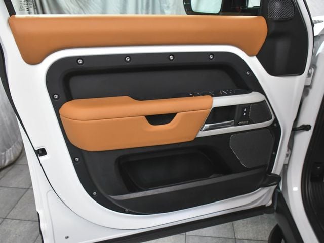 2023 Land Rover Defender 110 SE - 23007257 - 8