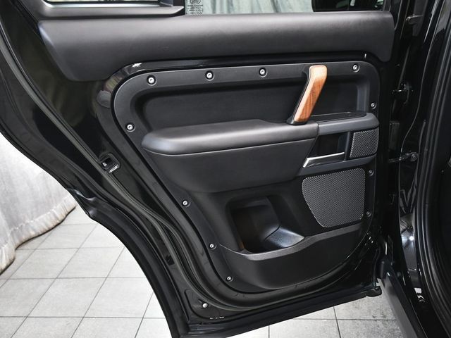2023 Land Rover Defender 110 X - 22905846 - 12