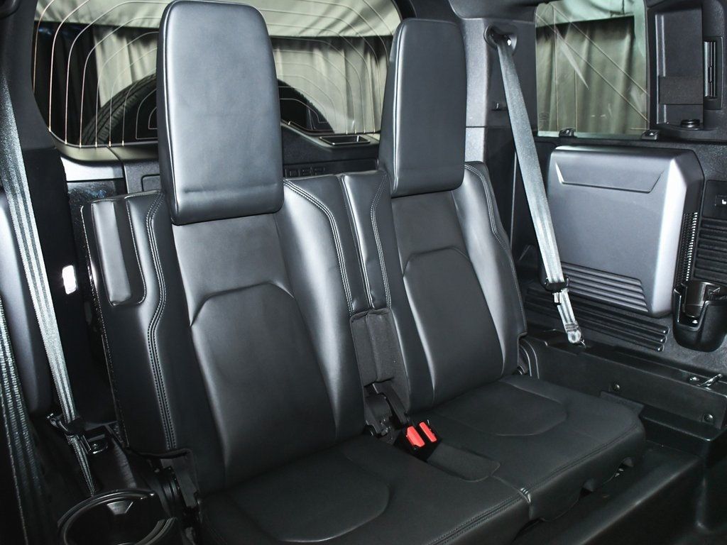 2023 Land Rover Defender 110 photo 49