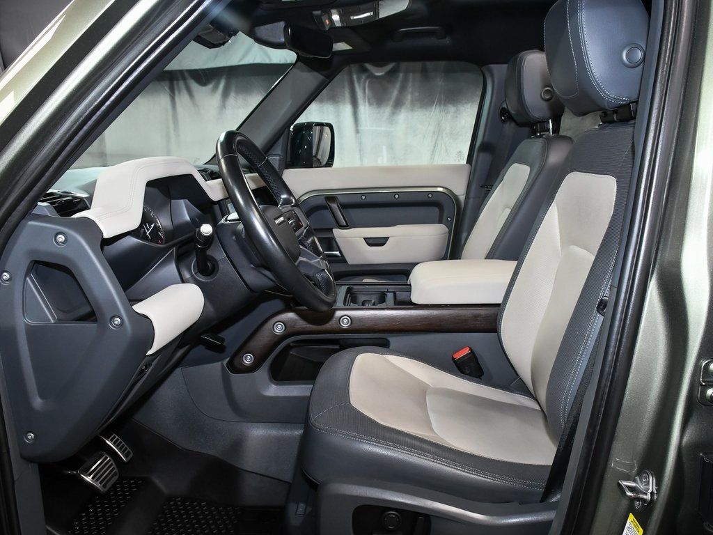 2023 Land Rover Defender 110 X-Dynamic SE photo 35