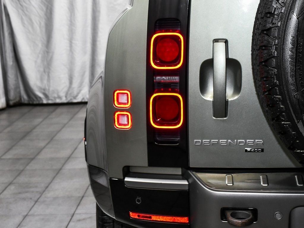 2023 Land Rover Defender 110 X-Dynamic SE photo 62
